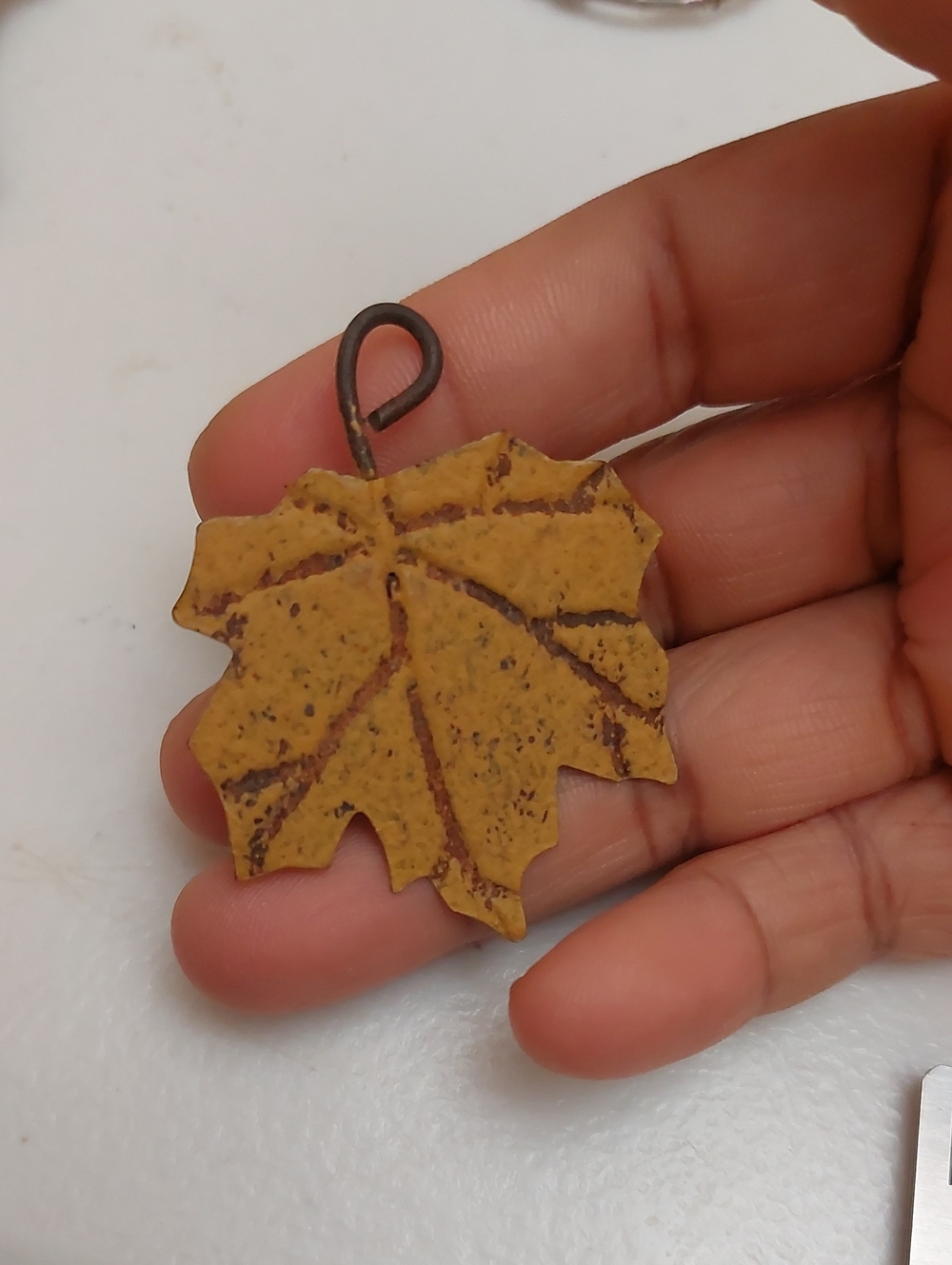 Vintage Realistic Maple Leaf Hand Painted Stamped Metal Leaf Brooch Pin